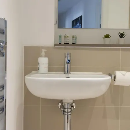Lusty Glaze View Apartment *