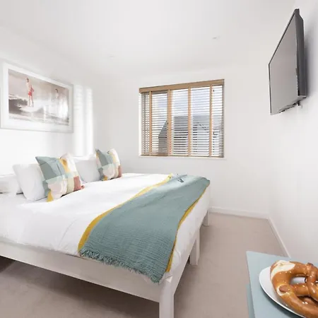 Lusty Glaze View Apartment